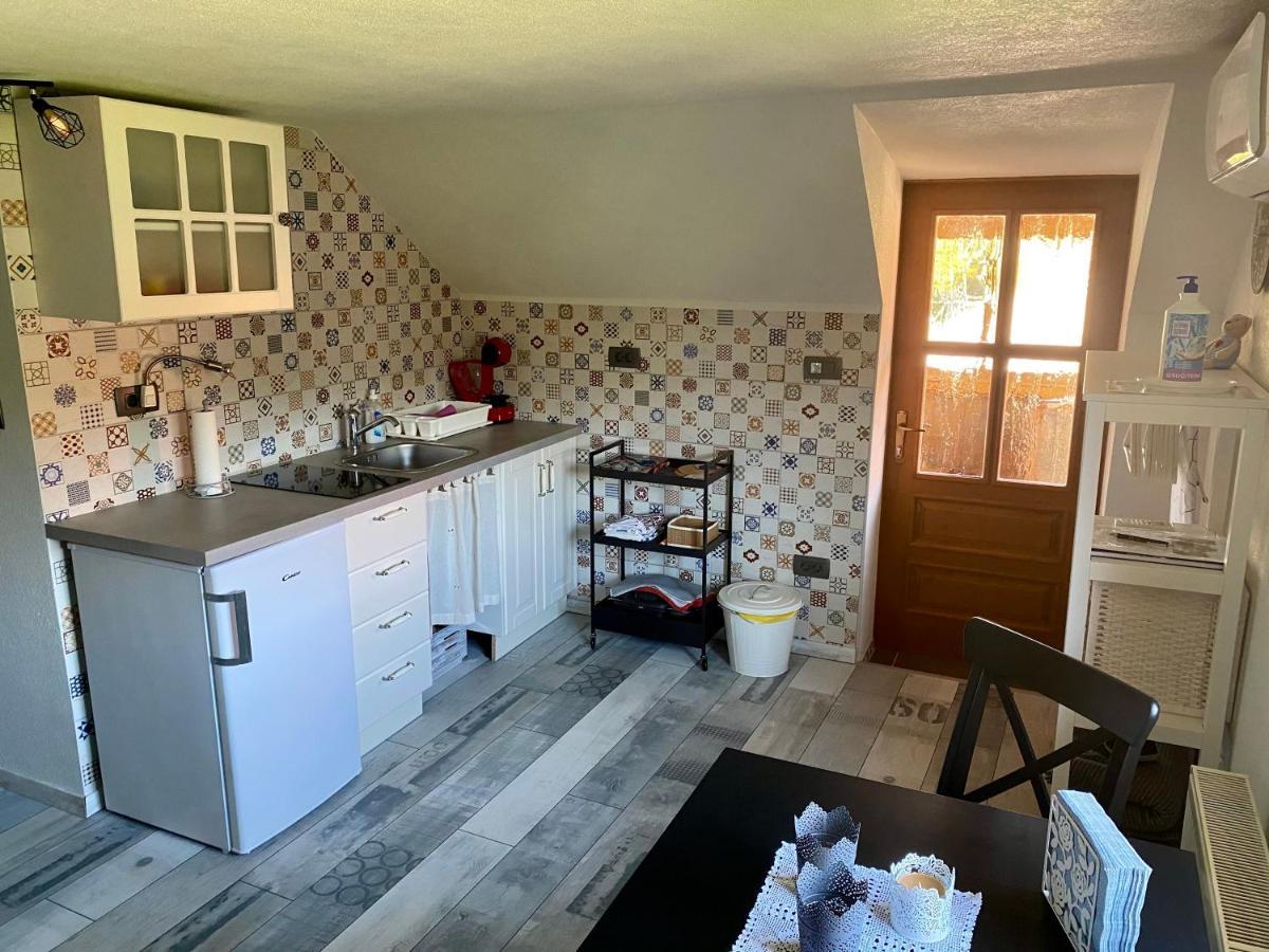 Apartma Obrh Šmarješke Toplice Exteriér fotografie