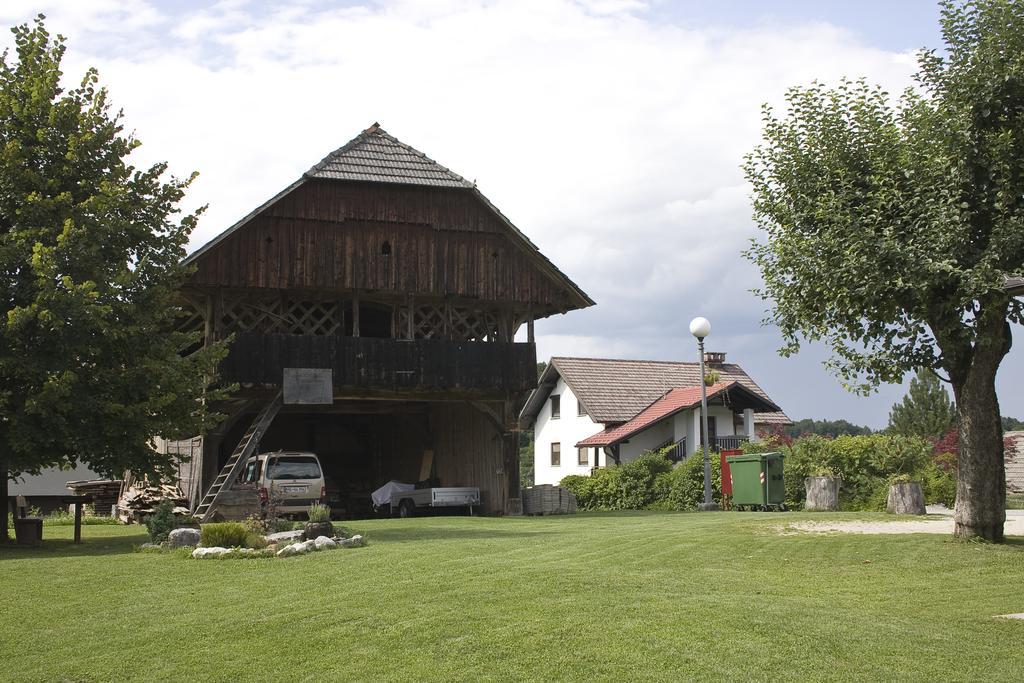 Apartma Obrh Šmarješke Toplice Exteriér fotografie